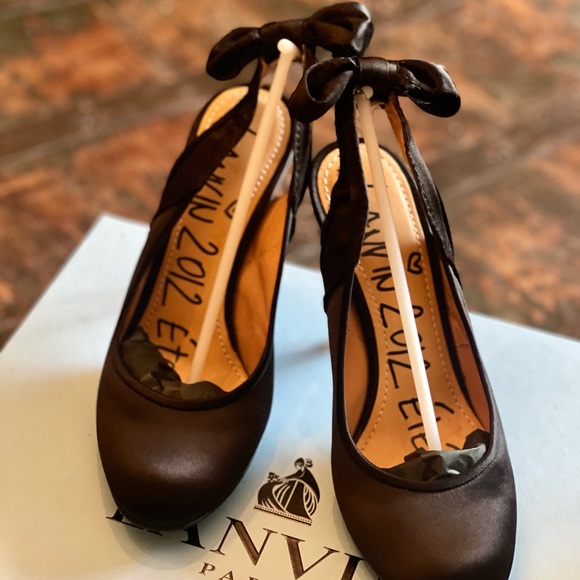 Lanvin Black Satin Bow Slingback Pumps, Size 7 - Picture 12 of 15
